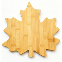 Plateau de service écologique canadien de forme irrégulière en bois de bambou gravé, planche à découper, assiette, vaisselle