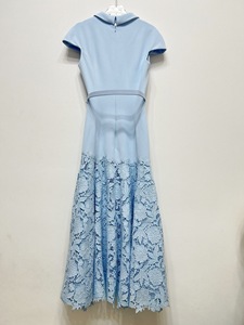 <span class=keywords><strong>Vestido</strong></span> Largo Casual de Encaje <span class=keywords><strong>Azul</strong></span> con Parches Florales Hechos a Mano, Estilo Delgado y Elegante, Colección Ramadán 2026, Siete Colores - Product Image 5