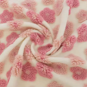 批发提花针织夏尔巴3D花卉泰迪布柔软毛绒面料，适用于婴儿毛毯、家居装饰和女童服装 - Product Image 3