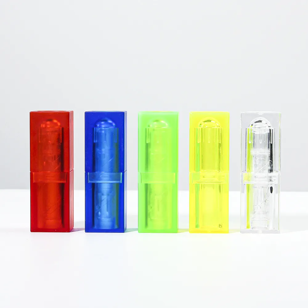 Özel logo boş ruj tüpleri özel etiket şeffaf dudak balsamı ruj şişeleri konteyner