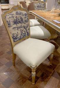 Ensemble de salle à manger en bois massif de style classique français européen antique de luxe, table et chaises - Product Image 6