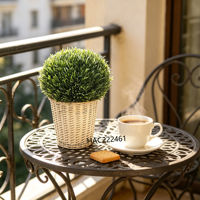 Plante artificielle de romarin ronde haut de gamme, boule luxuriante d'arbres à feuilles persistantes dans un panier en saule naturel pour la décoration des rebords de fenêtre de cuisine