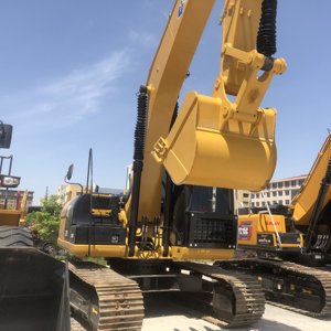 Second <b>Hand</b> Large Used Caterpillar 320D/320D2 2022 Model 12 Ton Crawler Excavator with 125 kW Power and 1 M Bucket Capacity - Product Image 6