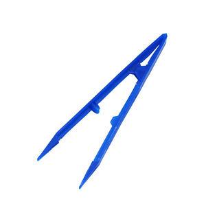 Pinces à pansement jetables en plastique bleu à pointe dentée pour usage médical et chirurgical, 100 pièces, non stériles, qualité industrielle - Product Image 1