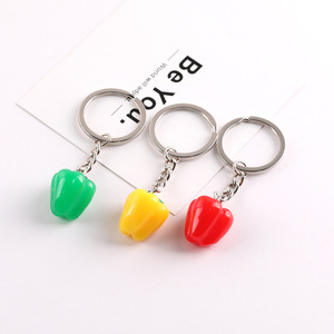Porte-clés Pendentif Piment en Alliage de Zinc Rouge Jaune Vert, Forme Alimentaire, Cadeau, Breloque, Accessoire - Product Image 1