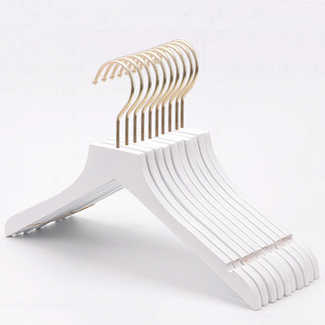 Biểu Tượng Tùy Chỉnh Vải Sang Trọng Móc Áo Hiện Đại Gỗ Trắng Clip Móc Áo Chống Trượt Tính Năng Cửa Hàng Quần Áo Bằng Gỗ Móc Áo Cho Cửa Hàng Quần Áo - Product Image 4