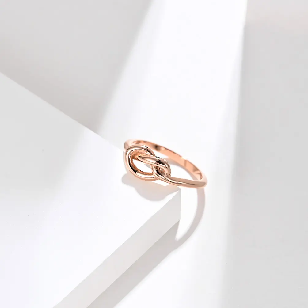 Mode Titanium Staal Heren En Dames Ring Geknoopte Stijl 18K Vergulde Sieraden Voor Bruiloft