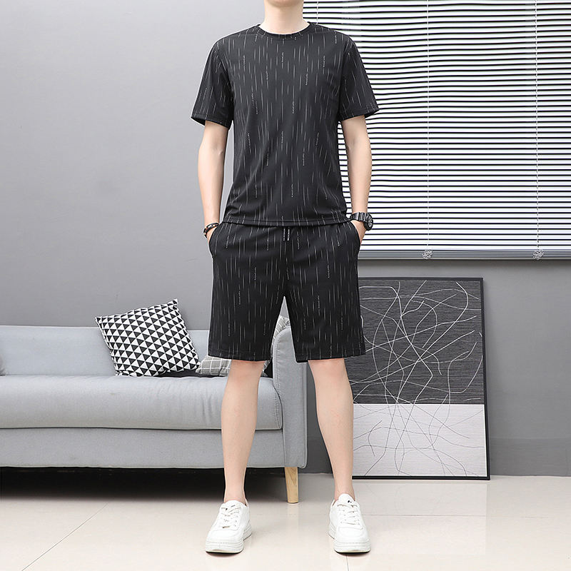 Noir [T-shirt] + Noir [pantalon cheville]