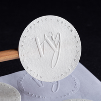 Autocollants adhésifs en papier texturé mat gaufré 3D avec impression couleur du logo de marque personnalisé, étiquettes de parfum, étiquettes de marque
