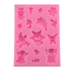 Moule <span class=keywords><strong>en</strong></span> silicone DIY pour décorations de Noël 3D : sapins, Père Noël, chérubins, flocons de neige, cloches, bougies, rennes, parapluies, bonhommes de neige, feuilles de houx - Product Image 1