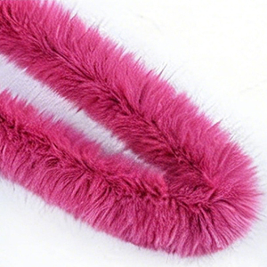 Belle garniture en fausse fourrure de renard à poils longs, idéale pour les manteaux, robes et accessoires de sacs à main pour femmes - Product Image 2