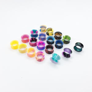 أزياء مزدوجة اشتعال مقاييس رقيقة سيليكون ثقب المجوهرات سدادات الأذن الأنفاق اللحم - Product Image 4