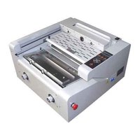 Machine à relier les livres de bureau 920V / Machine à relier à la colle de petite taille