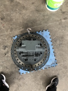 Запчасти для экскаватора CLG920, дорожное устройство CLG920, ходовой двигатель CLG922, привод для <span class=keywords><strong>Liugong</strong></span> - Product Image 3