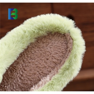 Cadeau de Noël <span class=keywords><strong>Grinch</strong></span> Face pantoufles modèles chambre unisexe maison fourrure pantoufles - Product Image 6