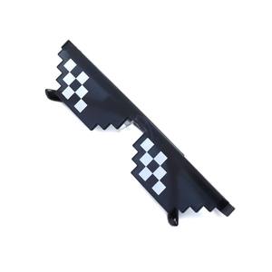 Lunettes de soleil unisexes à monture intégrale en PC, style mosaïque, miroir décoratif, style anime, mode urbaine - Product Image 4