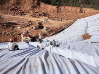Géotextile en polyester renforcé pour la stabilisation des sous-sols ferroviaires