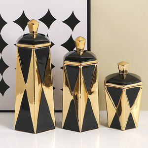 Vase à fleurs en céramique noire <span class=keywords><strong>et</strong></span> dorée pour <span class=keywords><strong>décoration</strong></span> intérieure de luxe léger Pots au gingembre - Product Image 1