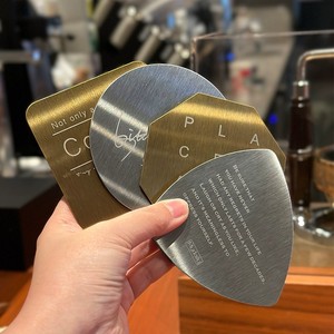 Coasters baja tahan karat logam Isolasi Panas logo teks berukir kustom untuk bar dan restoran - Product Image 1