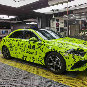 สติ๊กเกอร์ไวนิลลายกราฟฟิตี้สีเขียวเงาพิเศษแบบเต็มคันรถยนต์ NIKO Custom Design ผลิตจากวัสดุ PET ป้องกันรอยขีดข่วน - Product Image 2