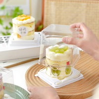 Fabricant de boîtes à gâteaux mousse carrées en gros Petits contenants à gâteaux Boîte transparente avec fourchette en plastique adaptée à la boulangerie