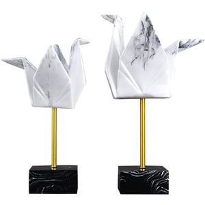 Vente chaude usine : Ornement moderne en résine grue en papier origami, Décoration de table de luxe, Décoration intérieure en résine - Product Image 4