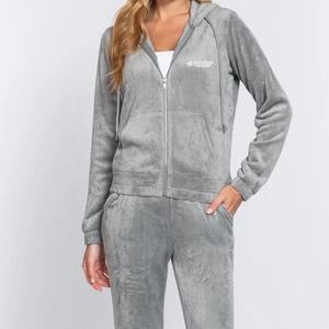 Ensemble de survêtement deux pièces en velours pour femmes, fabriqués à partir de matériaux de la plus haute qualité, survêtement pour femmes pour Offre Spéciale - Product Image 5