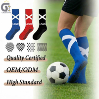 Chaussettes de football côtelées bicolores OEM ODM avec échantillon gratuit, logo personnalisé, antidérapantes, étiquette personnalisée