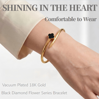 Nouveau Bracelet Trèfle à Quatre Feuilles Inaltérable Plaqué Or 18K, Style Luxe Léger et Haut de Gamme, pour l'Export