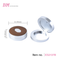 Boîtier de poudre compacte argent mat, diamètre 44 mm, plateau intérieur rond, magnétique, portable, emballage de poudre compacte pour blush avec plaque en cuir