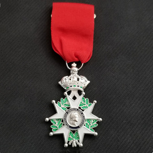 Médaille <span class=keywords><strong>de</strong></span> la Légion d'usine <span class=keywords><strong>de</strong></span> 21 ans, Médaille <span class=keywords><strong>de</strong></span> l'<span class=keywords><strong>Empereur</strong></span> Napoléon, Médaille <span class=keywords><strong>de</strong></span> Chevalier Supérieur, Matériau en alliage d'or spécial, Conception <span class=keywords><strong>de</strong></span> logo spécial - Product Image 6