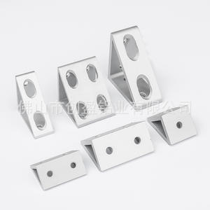 Connecteurs d'angle triangulaires verticaux en profilé d'aluminium à angle droit, extrudés, avec installation à motif croisé - Product Image 5