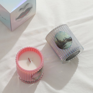 Vela perfumada de lujo sin humo de cera de soja para decoración del hogar con diseño de columna romana Retro al por mayor - Product Image 4