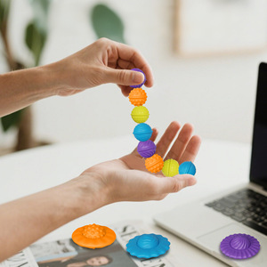 <span class=keywords><strong>UFO</strong></span> Lot de boules sensorielles magnétiques détachables en silicone texturé Jouets anti-stress pour l'autisme TDAH Anxiété chez les adultes et les adolescents - Product Image 5