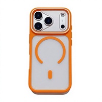 Étui magnétique orange avec grande fenêtre en maille et bouclier doré, transforme instantanément votre iPhone 17 en coque magnétique de refroidissement à texture simili-peau