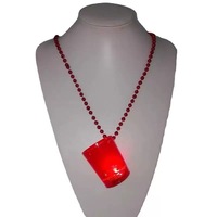 Gelas kalung Shot menyala Led untuk Halloween, perlengkapan pesta pernikahan ulang tahun Natal, Kalung kaca potret plastik