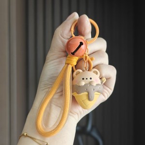 พวงกุญแจเรซิ่นรูปสัตว์น่ารักพร้อมสายคล้องข้อมือแบบมีกระดิ่ง สำหรับตกแต่งกระเป๋าและพวงกุญแจ ตุ๊กตาห้อยกระเป๋าเป้สะพายหลัง - Product Image 3