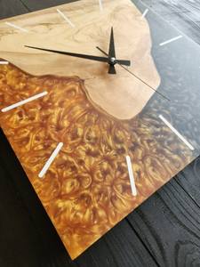Reloj de Pared Artístico de Resina y Madera, Hecho a Mano, Duradero, Elegante, Funcional, Estilizado y Decorativo, Perfecto para Sala de Estar o Dormitorio - Product Image 3