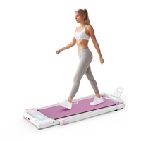 Tapis de marche rose élégant avec support pour tablette, tapis de course pliable 2-en-1 pour la maison, tapis de course portable sous le bureau pour femmes