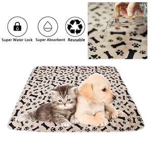 再利用可能なペット尿パッド洗える簡単に乾く犬猫おむつマット吸収性おむつパッド骨足プリントソファベッド犬フロアマット - Product Image 5