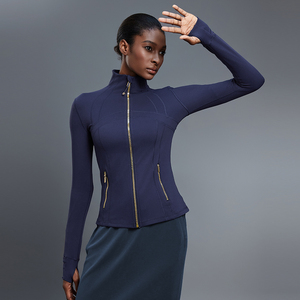 Veste de yoga extensible à manches longues pour femme avec fermeture éclair dorée, vêtements de sport pour le cyclisme, la course à pied et le fitness en plein air - Product Image 4