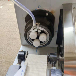 Macchina per la lavorazione della pasta ritorta, macchina per il taglio della pasta ritorta, macchina per la produzione di pretzel morbidi e macchina per la torsione - Product Image 6