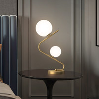 Lámpara de Mesa Moderna Nórdica de Cobre con Doble Globo y Base para Bombilla E14, Diseño Simple y Flexible, Lámpara de Noche con Bola de Cristal para Dormitorio
