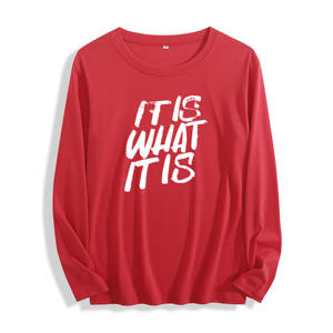 Tissu doux "<span class=keywords><strong>C</strong></span>'<span class=keywords><strong>est</strong></span> ce que <span class=keywords><strong>c</strong></span>'<span class=keywords><strong>est</strong></span> Typographie Graphique" T-shirt à manches longues Multi Couleurs - Product Image 2