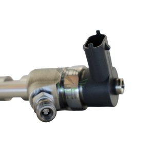 Ensemble d'injecteurs de carburant 0445110591 pour la réparation et le remplacement de locomotives diesel - Product Image 3