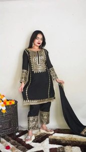 Ensemble de dupatta en coton de haute qualité pour les fêtes, comprend un bas en matériaux recyclés, évacuation de l'humidité, design luxueux - Product Image 4