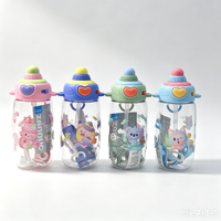 Bouteille d'eau portable d'été 550 ml en PC écologique avec paille, motif lapin créatif, pour enfants et adultes, avec bandoulière, idéale pour l'extérieur et comme cadeau