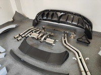 Convient pour Audi RS Q8 Pare-chocs avant et arrière en fibre de carbone, jupes latérales, capot moteur, garde-boue, kit de carrosserie en forme de M