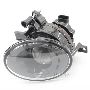 Ensemble de feux antibrouillard à projecteur Volkswagen 5K0941699 5K0941700, feux antibrouillard avant halogènes pour Golf 6 Sagitar Bora Touran Caddy - Product Image 1