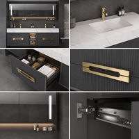 Meuble-lavabo mural de luxe moderne cannelé avec vasque et miroir LED rond pour projets hôteliers et d'appartements